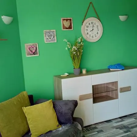 Amadeus 5 , Green Studio Διαμέρισμα *